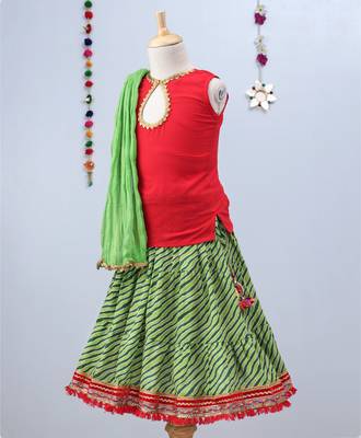 Green Leheriya Lehenga With Red Tie Back Choli And Green Dupatta 3