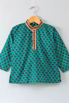 Printed Green Kurta With White Pajama