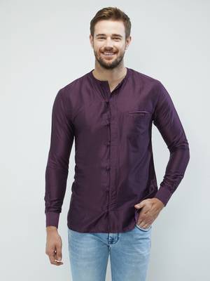 irin Dark Purple Poly Viscose Full Sleeves Solid Round Neck Short Kurta For Men 1