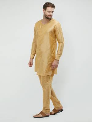 irin Gold Poly Viscose Full Sleeves Solid Round Neck Kurta Churidar Set For Men 2