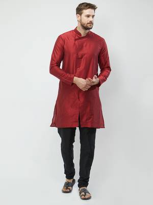 irin Maroon Poly Viscose Full Sleeves Solid Mandarin Kurta Churidar Set For Men 1
