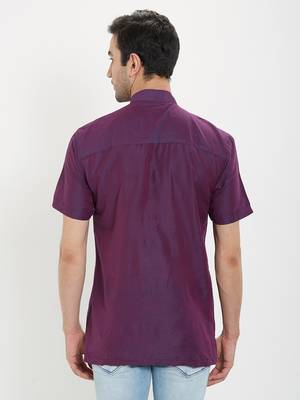 irin Purple Poly Viscose Half Sleeves Solid Mandarin Short Kurta For Men 4