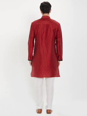 irin Maroon Poly Viscose Full Sleeves Solid Mandarin Kurta Churidar Set For Men 4