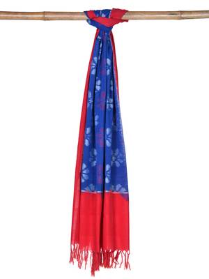 Blue and Red Pochampally Ikat Cotton Handloom Dupatta with Flower Design 2