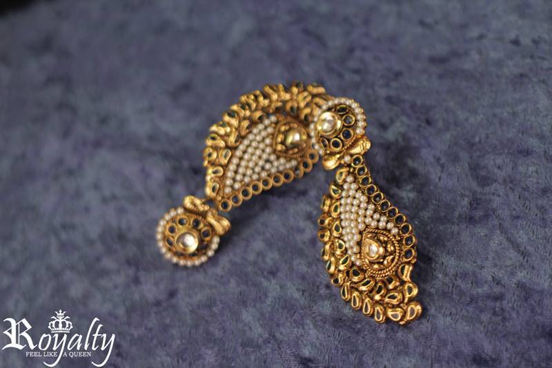 Royal Polkis Elegant Curve Earrings, Pearls Studded
