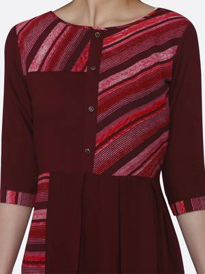Maroon printed rayon kurtas-and-kurtis 5