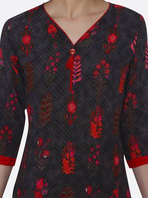 Black printed rayon kurtas-and-kurtis 5