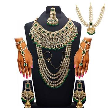 Green necklace sets 1