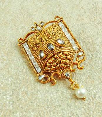 Lalso Designer Gold Plated White AD Zircon Saree Pin Brooch - LGSP04_WT 1