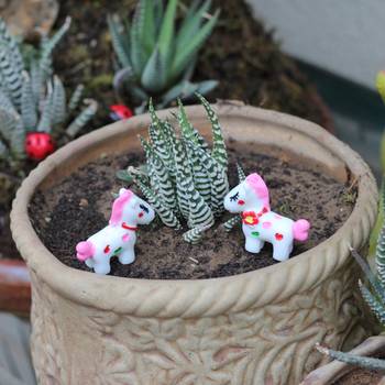 White & Pink Pony Horse Garden Toy Showpiece Set Of 12 2