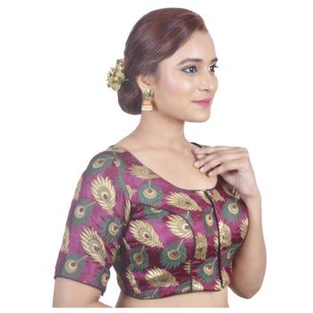 Biyu Crepe Silk Round Neck Designer Princess Cut Magenta Half Sleeves Padded Readymade Saree Blouse 2