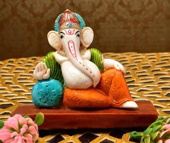 Karigaari India Handcrafted Resine Lord Resting Ganesha Idol Sculpture Vinayaka Showpiece Ganesha Idols 1