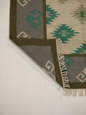 Handmade Tribal persian Wool Cotton Kilim Rug Flower Designer Carpet 3