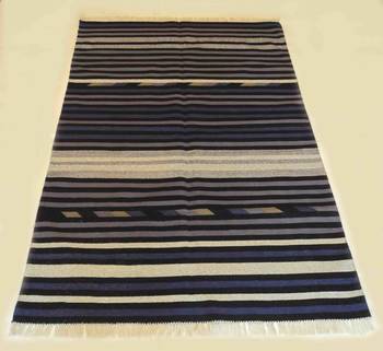 Hand Woven Cotton Zari Silver Kilim Area Rug Home Decorative Rug 1