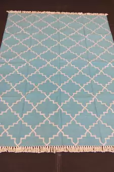 Natural Hand woven Green Cotton Made Modern Area Rug Home Decorative Rug Carpet