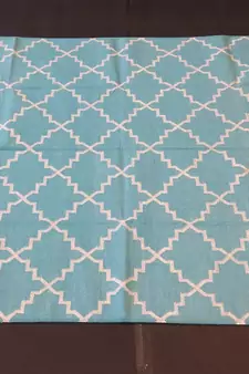 Natural Hand woven Green Cotton Made Modern Area Rug Home Decorative Rug Carpet