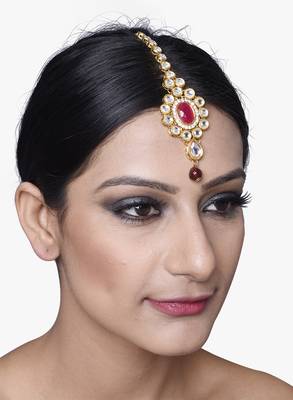 Gold maang tikka 1