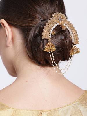 Gold hair accessories 1