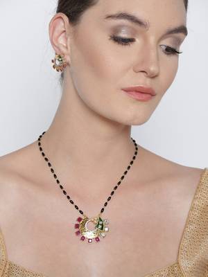Gold mangalsutra 4