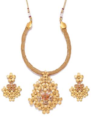 Gold pendants 1
