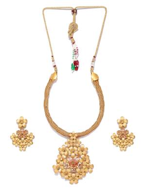 Gold pendants 3