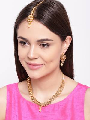 Gold collar necklace 1