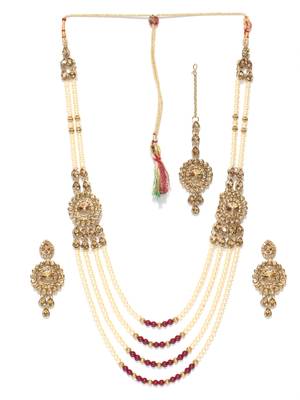 White necklace sets 1