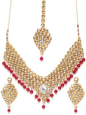 Gold collar necklace 1