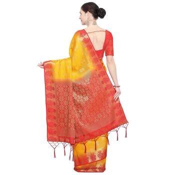 Yellow Woven Silk Blend Saree With Blouse 3