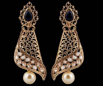 Blue Pearl Earrings 2