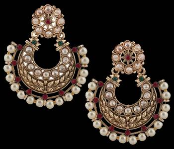 Gold Pearl Earrings 1