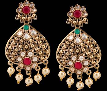 Green Pearl Earrings 2