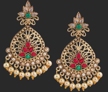 Green Pearl Earrings 2