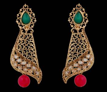 Green Pearl Earrings 2