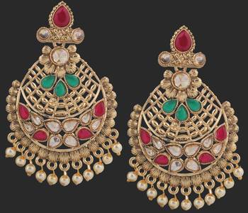 Green Pearl Earrings 2