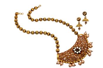Brown Pearl Necklaces 1