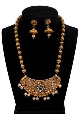 Brown Pearl Necklaces 2