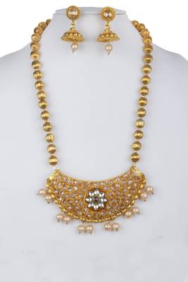 Brown Pearl Necklaces 3