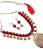 Maroon Pearl Necklaces