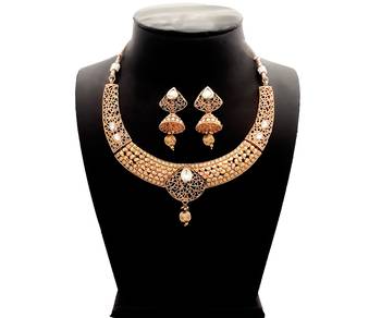 Brown Pearl Necklaces 2