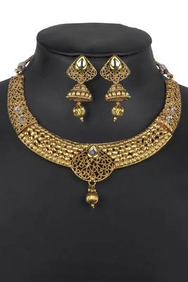 Brown Pearl Necklaces 3