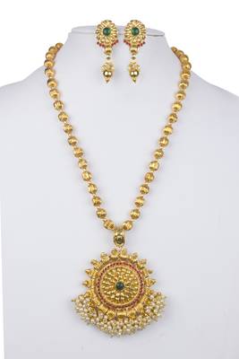 Green Pearl Necklaces 3