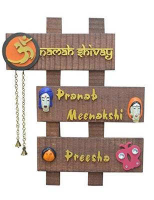 Karigaari India Wooden OM Design Family Name Plate 1