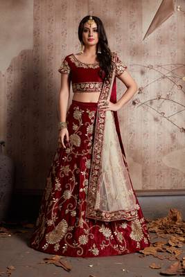 Maroon Zari And Sequins Embroidered Semi Velvet Semi Stitched Lehenga Choli For Wedding 2