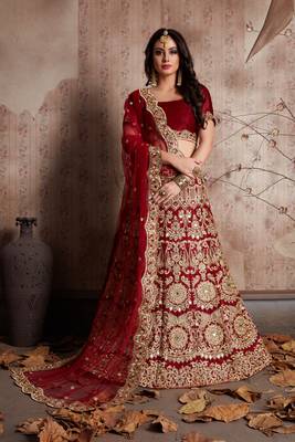 Women'S Red Velvet Resham Lehenga Choli Set 1
