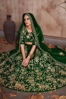  Green Dori And Sequins Embroidered Semi Velvet Semi Stitched Lehenga Choli For Bridal 4