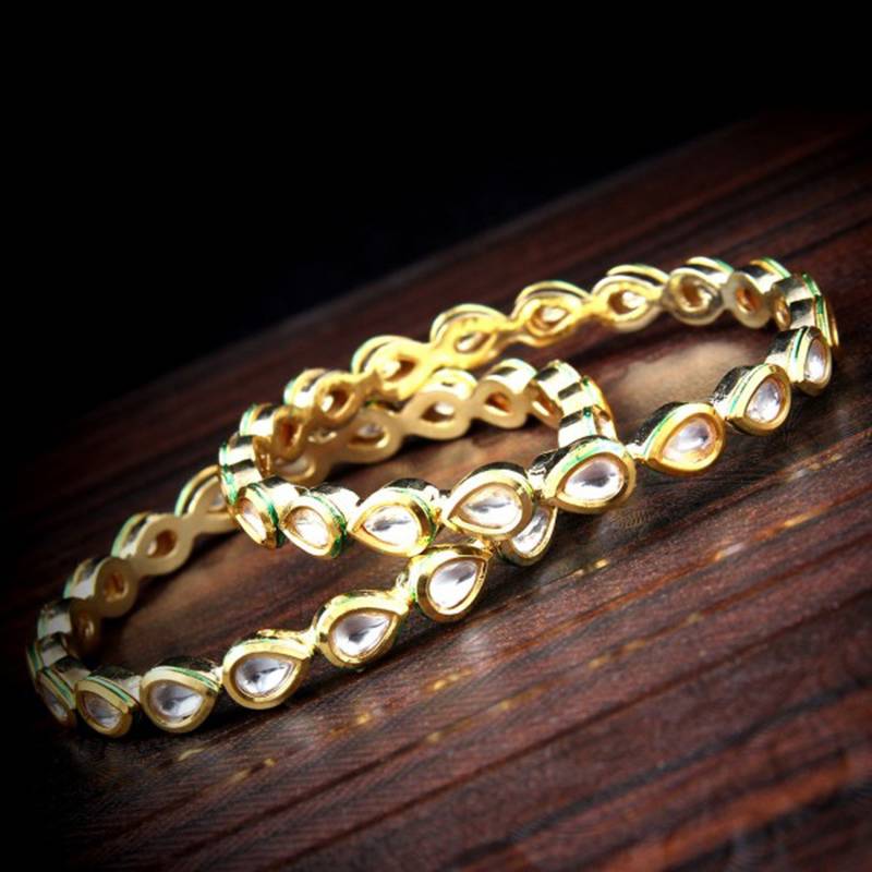 Designer Green Meenakari Oval Kundan Stone Wedding Bridak Bangles Set