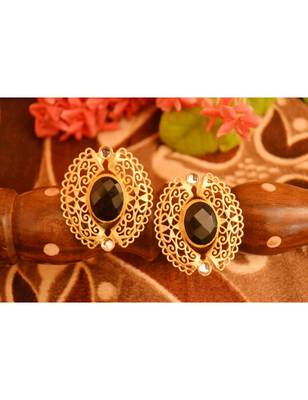 Designer Onyx Stone Gold Plated Golden Kundan Stones Stud Earrings 1