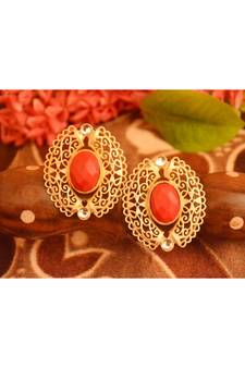 Designer Onyx Stone Gold Plated Golden Kundan Stones Stud Earrings