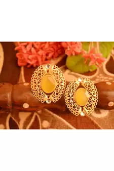 Designer Onyx Stone Gold Plated Golden Kundan Stones Stud Earrings